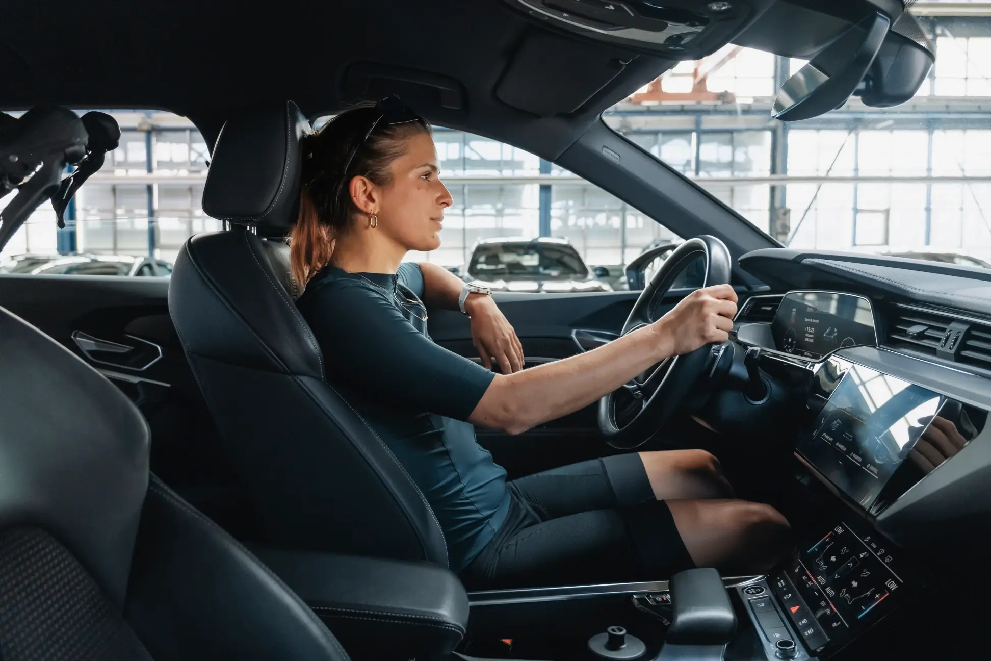 YellowDrive<br><em>Die aufregendste Geschäftsauto-Abo Kommunikation der Schweiz.</em>