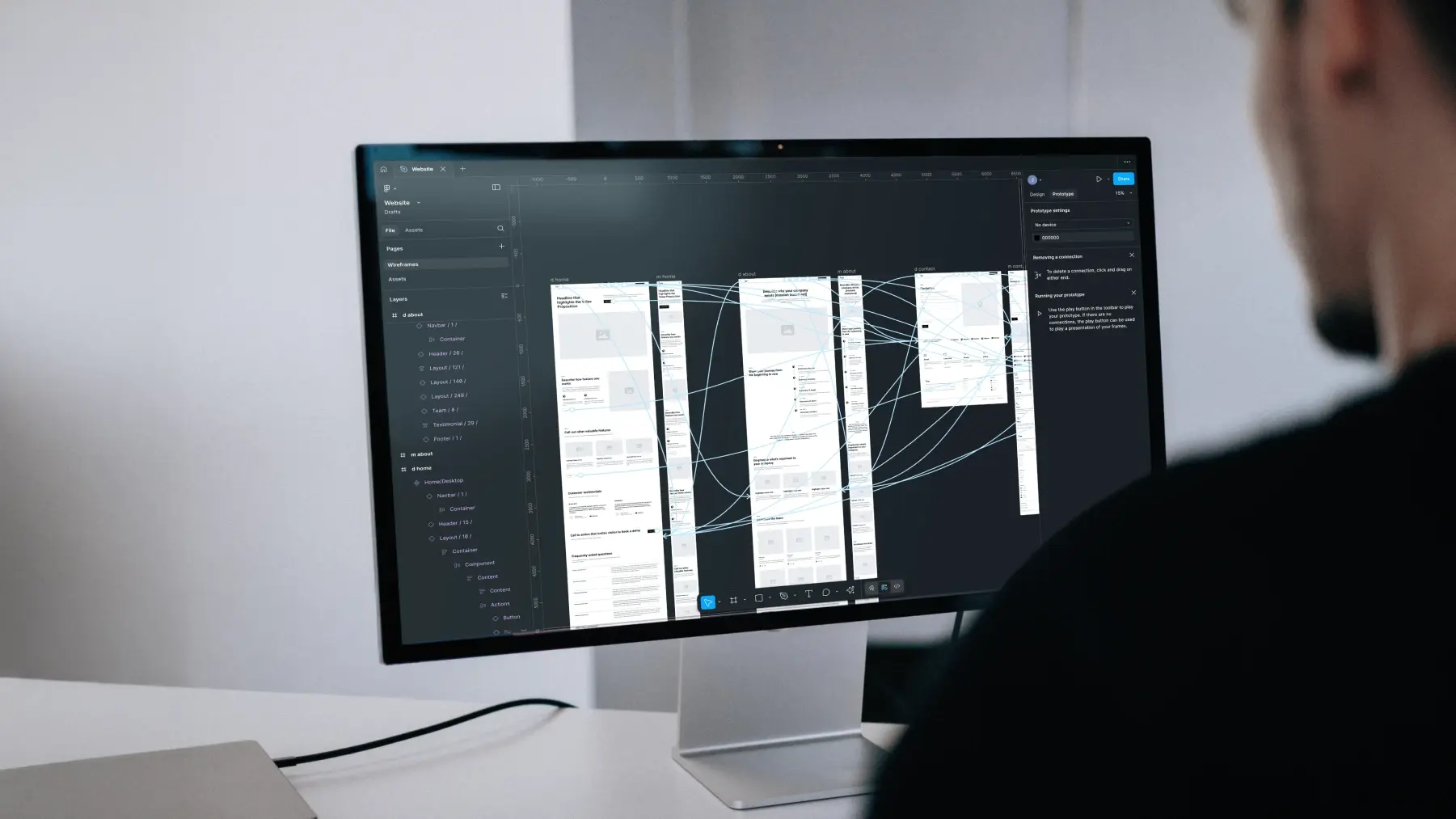 Webdesign-Tool in Nutzung für Website-Prototyping und Layout-Entwicklung auf einem Computerbildschirm